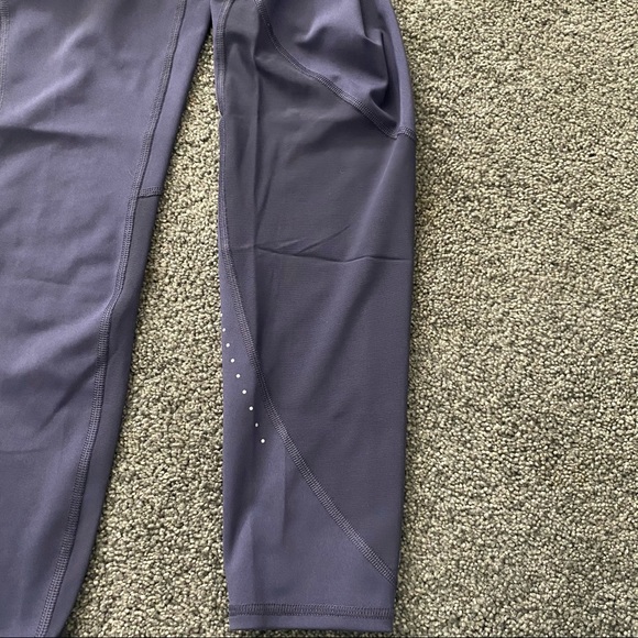 2/$25 🟣Purple old navy workout leggings with mesh - Picture 3 of 6